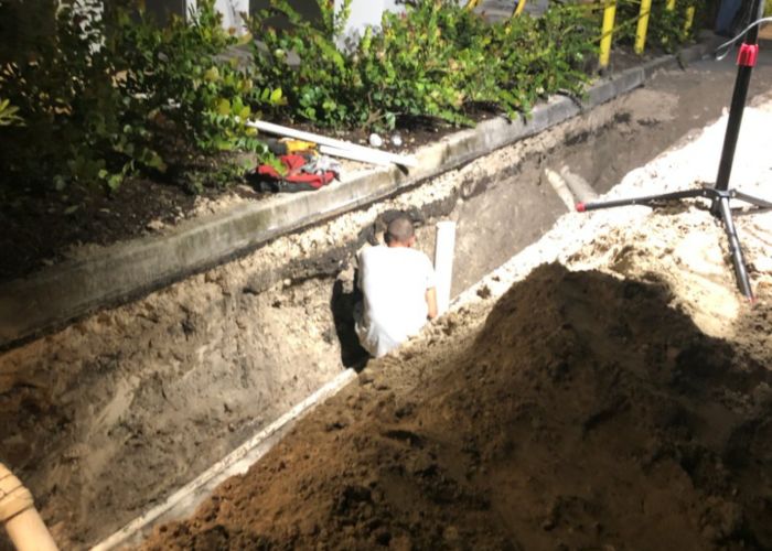 working in sewer lines in Hollywood, FL